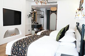 Vishan Garden Trendy Hostel