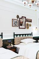 Vishan Garden Trendy Hostel