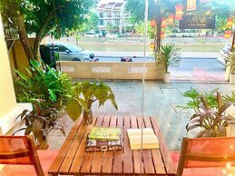 Aman Riverside Hotel
