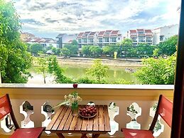 Aman Riverside Hotel
