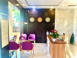 Aman Riverside Hotel