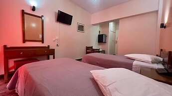 Hotel Cosmos