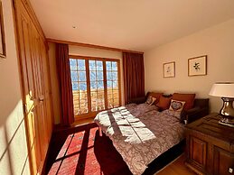 Apartment in Gstaad With Stunning Mountain Views