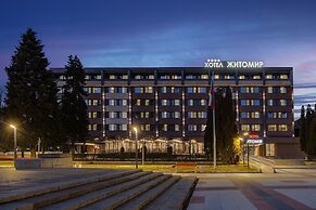 Jitomir Hotel