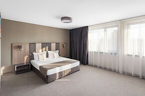 Jitomir Hotel