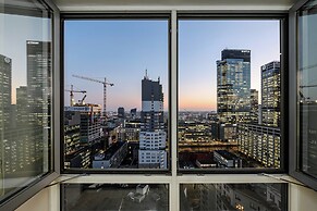 ShortStayPoland Platinum Towers Skyline