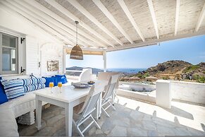 3 Paros All Season Villas