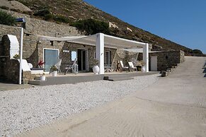 3 Paros All Season Villas