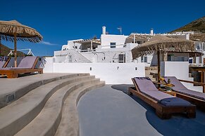 3 Paros All Season Villas