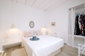 3 Paros All Season Villas