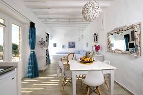 3 Paros All Season Villas