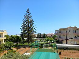 Litinas Apartments With Pool