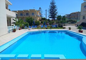 Litinas Apartments With Pool