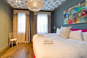 Colourful 3 Bed Kensington Garden Flat