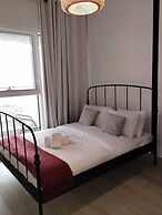 Stunning 1B With Balcony & City View - dubai