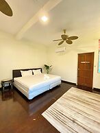 Seahome Boutique Hotel