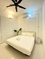 Seahome Boutique Hotel