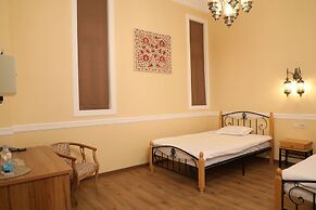 Zargaron Boutique Hotel