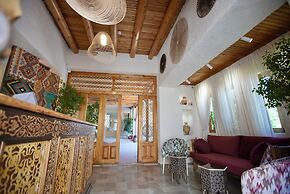 Zargaron Boutique Hotel