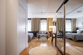 Injoy Premium Hotel Solna