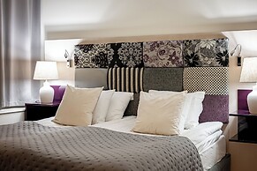 Injoy Premium Hotel Solna