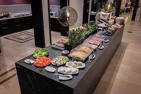 Injoy Premium Hotel Solna