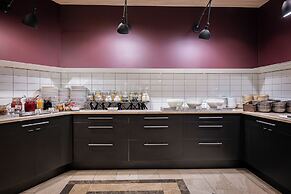 Injoy Compact Hotel Solna