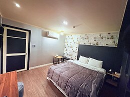 sharp motel