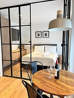 Bright & sweet unit in middle Polanco