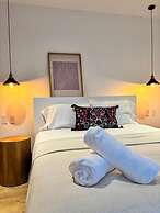 Bright & sweet unit in middle Polanco