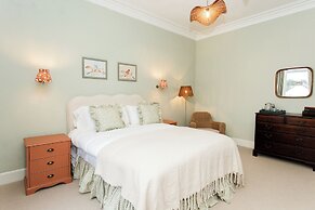 Torr House