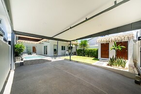 Balinese-Style 2BR Pool Villa Aemy