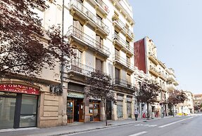 Moianes Apartment by Olala Homes