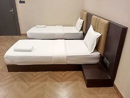 Hotel Prakhyat