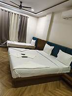 Hotel Prakhyat