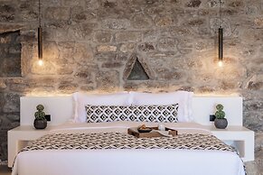 Makani Suites