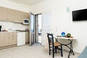 Makani Suites