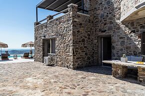 Makani Suites