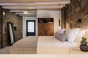 Makani Suites