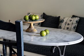 Makani Suites
