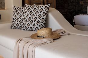 Makani Suites