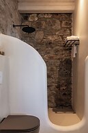 Makani Suites