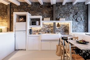 Makani Suites