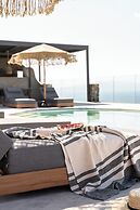 Makani Suites