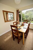 Henry's Guesthouse