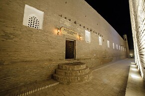 Feruzkhan Hotel