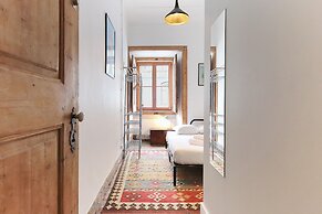 Downtown Vintage Suite III By Homing