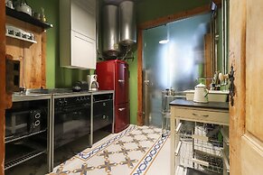 Downtown Vintage Suite III By Homing