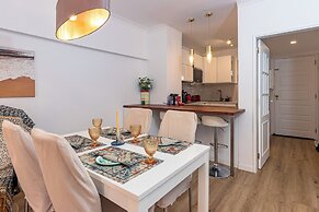 2 Bed-sleeps 4-vilamoura Beach-pool-spa-balcony