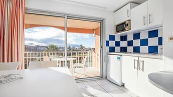 Apartment With Pool Access, Agde